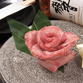 バースデイプレートをはじめとしたサプライズ対応も承っておりますので、お気軽にご相談ください。大切な方との記念日のお祝いや、お子様のお誕生日パーティーなど様々なシーンでご活用いただけます。明るい雰囲気の当店で特別な時間をカジュアルにお楽しみください。