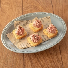 コンビーフのカナッペ