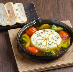 カマンベールチーズのアヒージョ