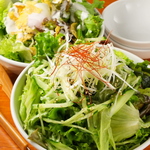 お肉だけじゃなくて野菜もちゃんと注文★豊富なサイドメニューをご用意♪