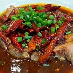 唐辛子に溺れた豚