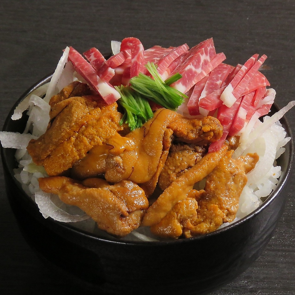 雲丹ユッケ丼