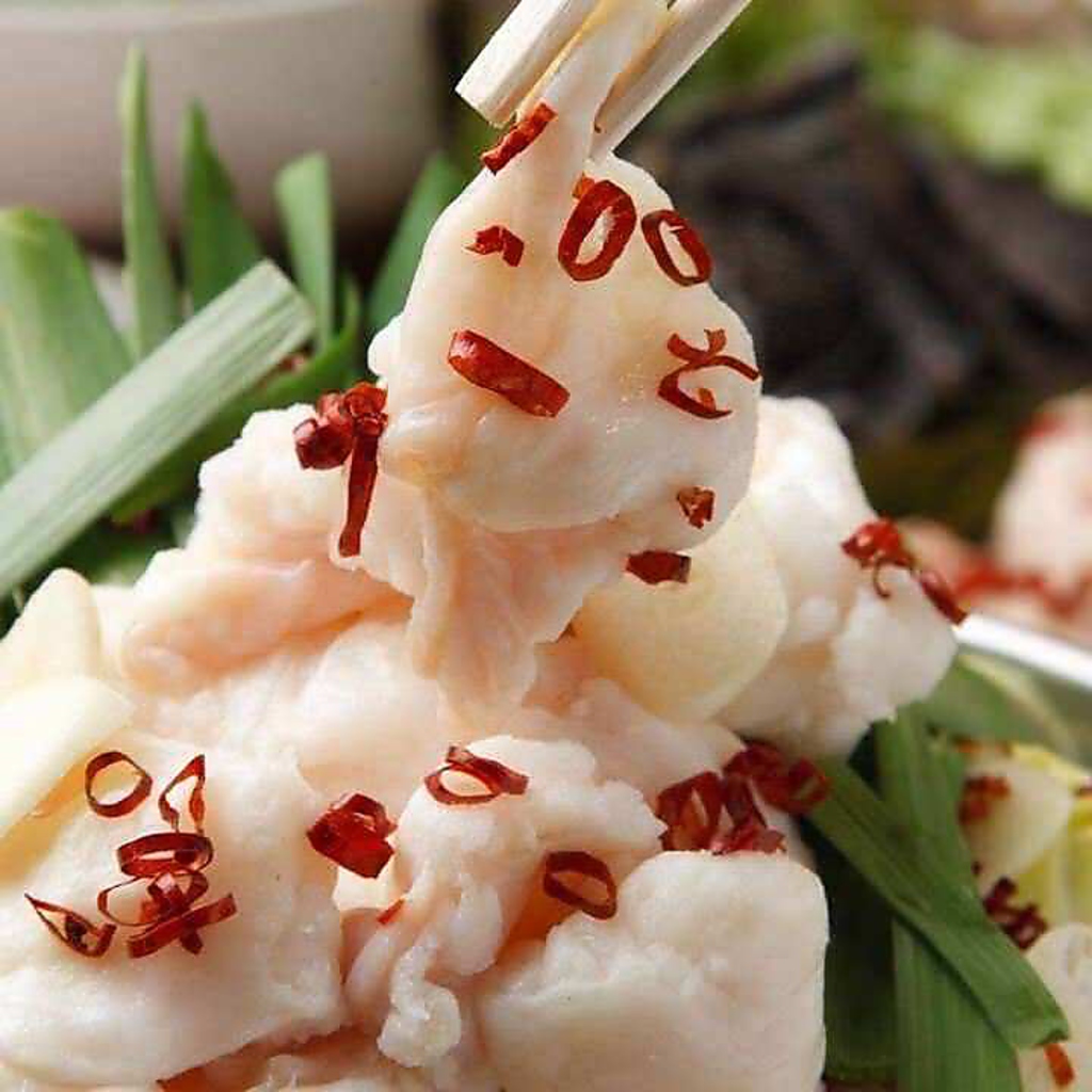 こく醤油、濃厚味噌、旨塩の３種類から選べる当店自慢の和牛もつ鍋！ぷりぷりのモツの旨みたっぷり！