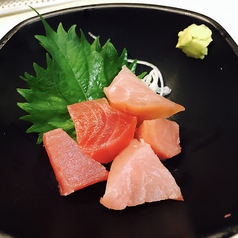 マグロぶつ
