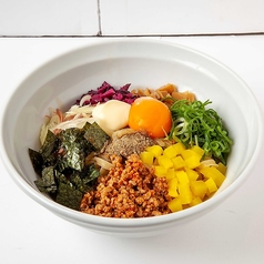 和風まぜそばや台湾まぜそば、カレーまぜそばをご用意！