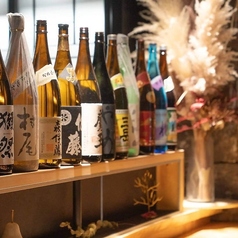 お肉を彩る多彩な美酒。豊富な種類からお好みの一杯を。