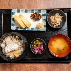 ボリューム満点！リーズナブルなランチ定食