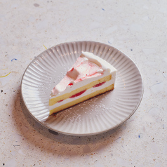 博多あまおうソースのショートケーキ