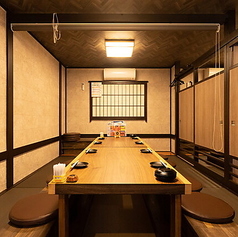 広々とした掘りごたつ席は、普段使いはもちろん女子会や懇親会、会社宴会や2次会などのご宴会にも使いやすいお席です。