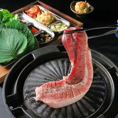 昼から韓国酒と食べ放題を楽しむ贅沢ランチ