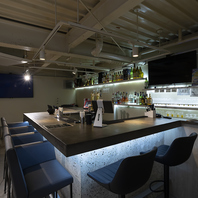 リッチな空間で美味しいお酒を♪