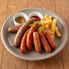 ソーセージ盛り合わせ