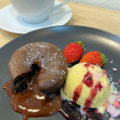 料理メニュー写真&nbsp;フォンダンショコラセットバニラアイス添え