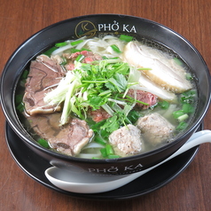 【じっくり丁寧に煮込んだ自慢のスープ】