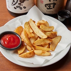 皮付きポテトフライ