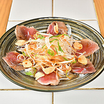 多彩なまぐろ料理をご用意！希少部位を使用した、数量限定メニューもございますのでお見逃しなく◎