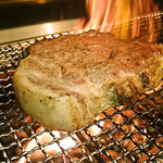 <当店おすすめ>栃木県産ヤシオポーク肩ロース！天然石でカリッとジューシーに焼き上げました！