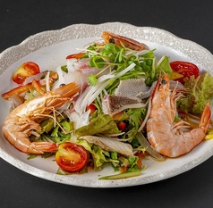 天使の海老と海鮮のサラダ