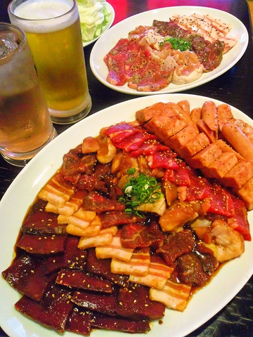 食べ放題が充実♪お肉以外にもビビンバ・クッパなどの韓国料理も食べ放題で楽しめます