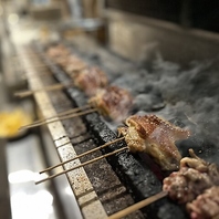 炭火が香ばしい！職人が丁寧に焼き上げる自慢の焼き鳥