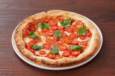 トマトとモッツァレラのマルゲリータ