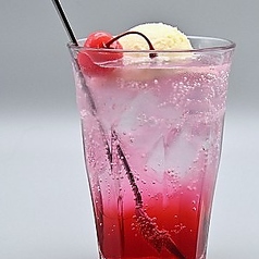苺クリームソーダ