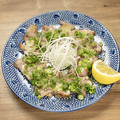 料理メニュー写真 ネギ香る　ラムのタン塩炙り焼