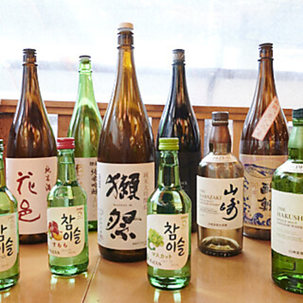 種類豊富なお酒を、昼から夜までいつでもお得に楽しめます！地酒は様々な銘柄を取り揃えております◎
