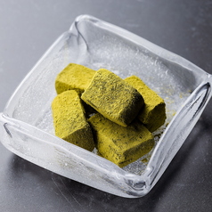 抹茶香るわらび餅