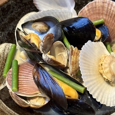 季節の貝３種酒蒸し