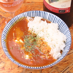 茶碗でいただく〆の『エビカレー』