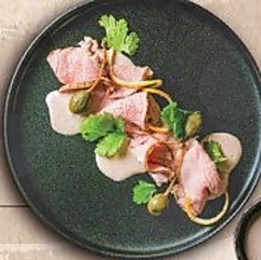 炙りユッケサラダ