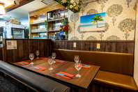 落ち着いた雰囲気の内装♪