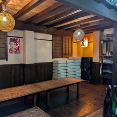 最大24名様までご利用いただける宴会席をご用意。お店の2階をご利用いただけます。