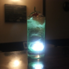 喫茶のメロンクリームソーダ