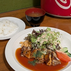 トマトチキンソテー定食 ランチタイム ごはん・みそ汁付