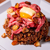 鉄板和牛焼き飯付きのオクユカシコース！幅広い飲み放題メニューも付いて6000円（税込）とオクユカシ ハナレの売りを一度に頼みめるコースは、当店をご利用の際はコースがおすすめです