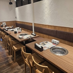 テーブル席６名×１４名×３