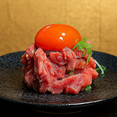 和牛炙りユッケ
