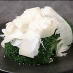 ブロッコリーのラスパドゥーラチーズかけ