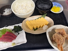 定番のさかなや道場定食☆当店自慢のメニューを満喫◎