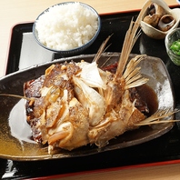 【旬の海鮮を贅沢に楽しめるラインナップ】