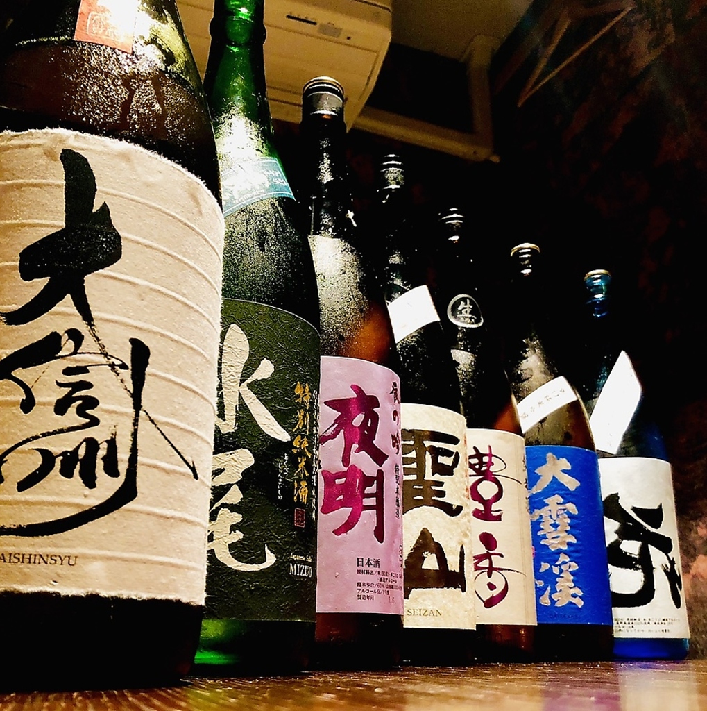 新鮮な魚介には厳選した日本酒がピッタリ！他にもワインや焼酎などお酒のラインナップも豊富♪