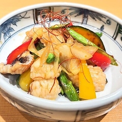 鱧と夏野菜のオイスターソース炒め