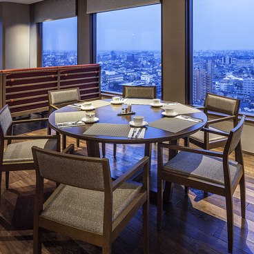 オールデイダイニング KENROKU ケンロクの雰囲気1