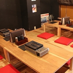 広々とした8人掛けのお席では各種ご宴会やサークル、職場の仲間との交流会などにもおススメ☆大人数のご利用だって大丈夫♪