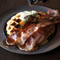 料理メニュー写真&nbsp;ベーコンと自家製チーズソース