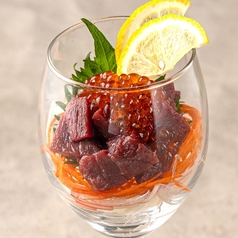 桜肉といくらのカルパッチョ