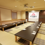 最大120名迄収容できるの完全個室で大型宴会にも最適★