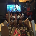 人気の囲炉裏部屋です。ご自身でお肉や海鮮などを炭焼きしながらワイン、焼酎などお酒が楽しめます。